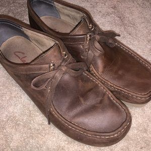 Men’s size 10 Clark’s Wallabees